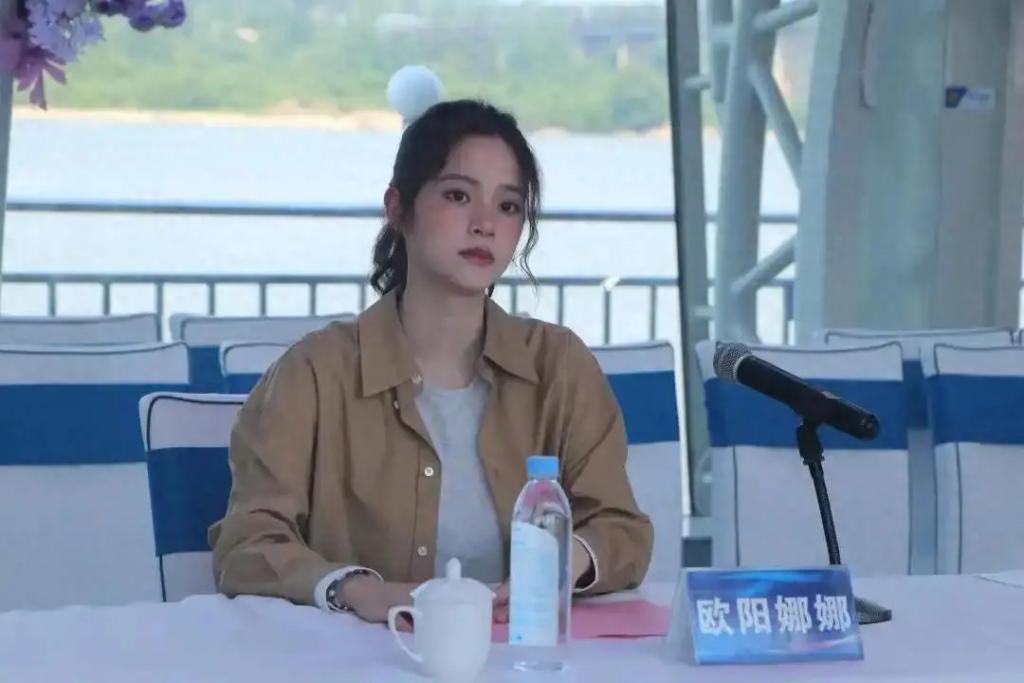 害怕台湾艺人转发促统贴文，民进党当局威胁查处欧阳娜娜等20多人  第1张
