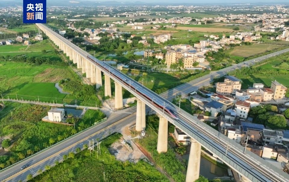 创同期历史新高1至4月全国铁路发送旅客14.6亿人次 第1张 创同期历史新高1至4月全国铁路发送旅客14.6亿人次 第1张